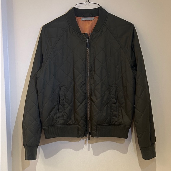 Vince Jackets & Blazers - Vince Womens Quilted Bomber Jacket in Olive (L)